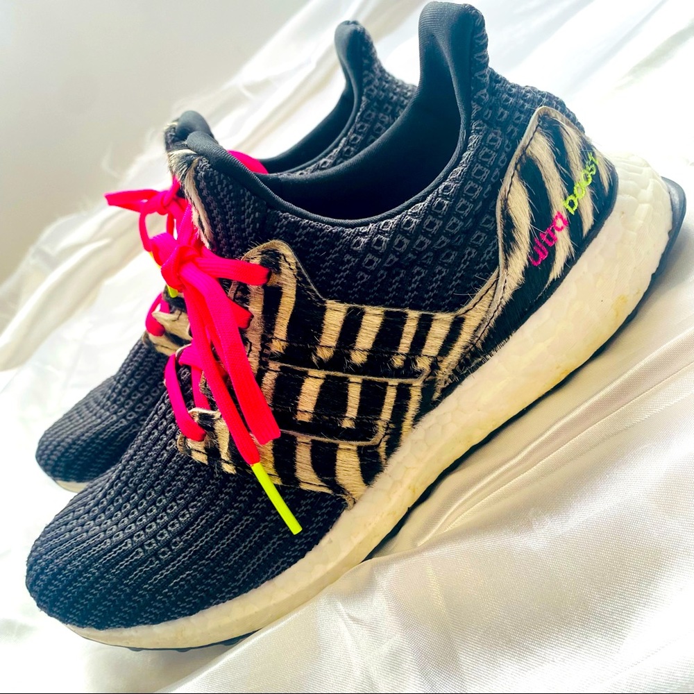 Adidas Womens UltraBoost DNA Animal Pack Zebra Size 7